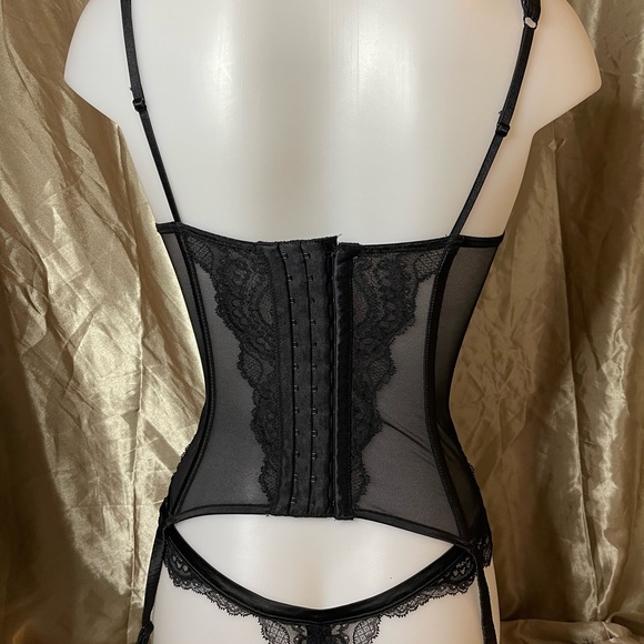 Honey Birdette Senorita Red Bustier - Picture 4 of 7